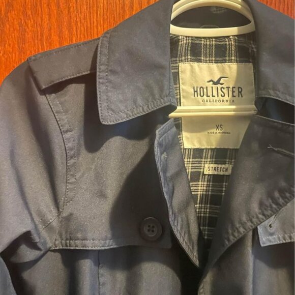 Hollister Trench Coat in XS - Picture 3 of 3